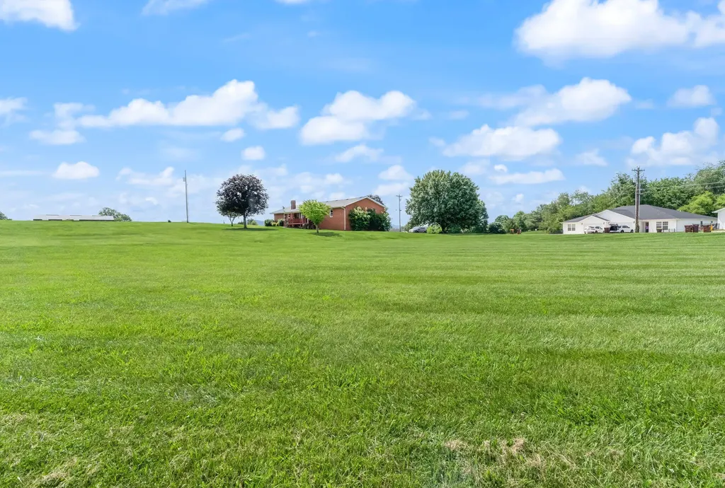 1314 Kit Cowan Road Somerset KY 42501