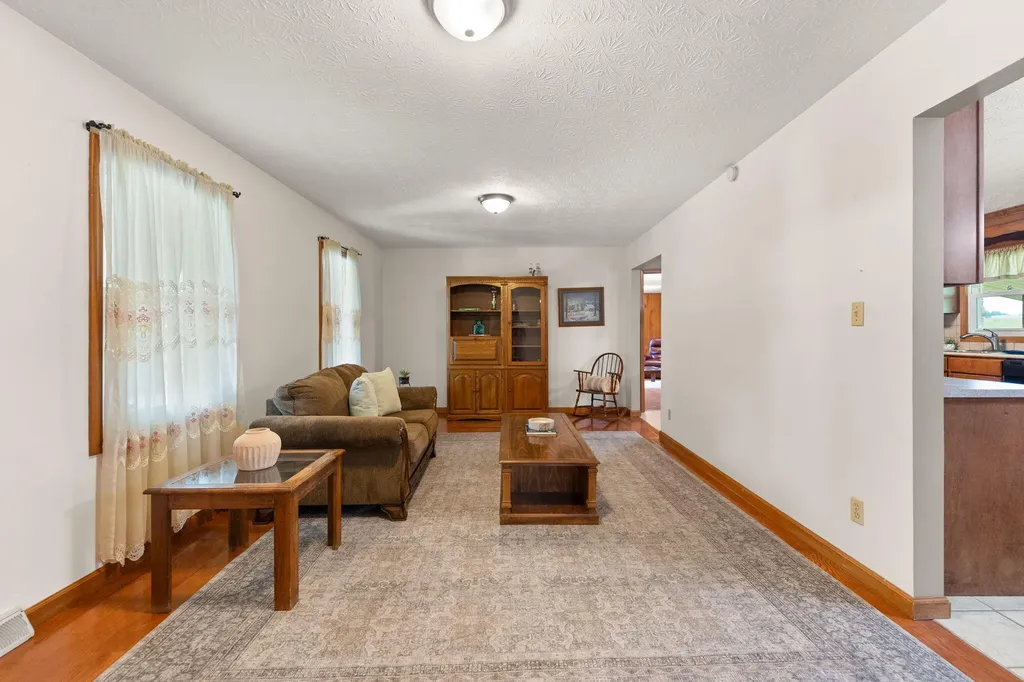 1314 Kit Cowan Road Somerset KY 42501