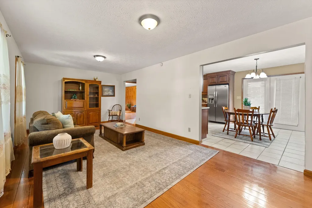 1314 Kit Cowan Road Somerset KY 42501
