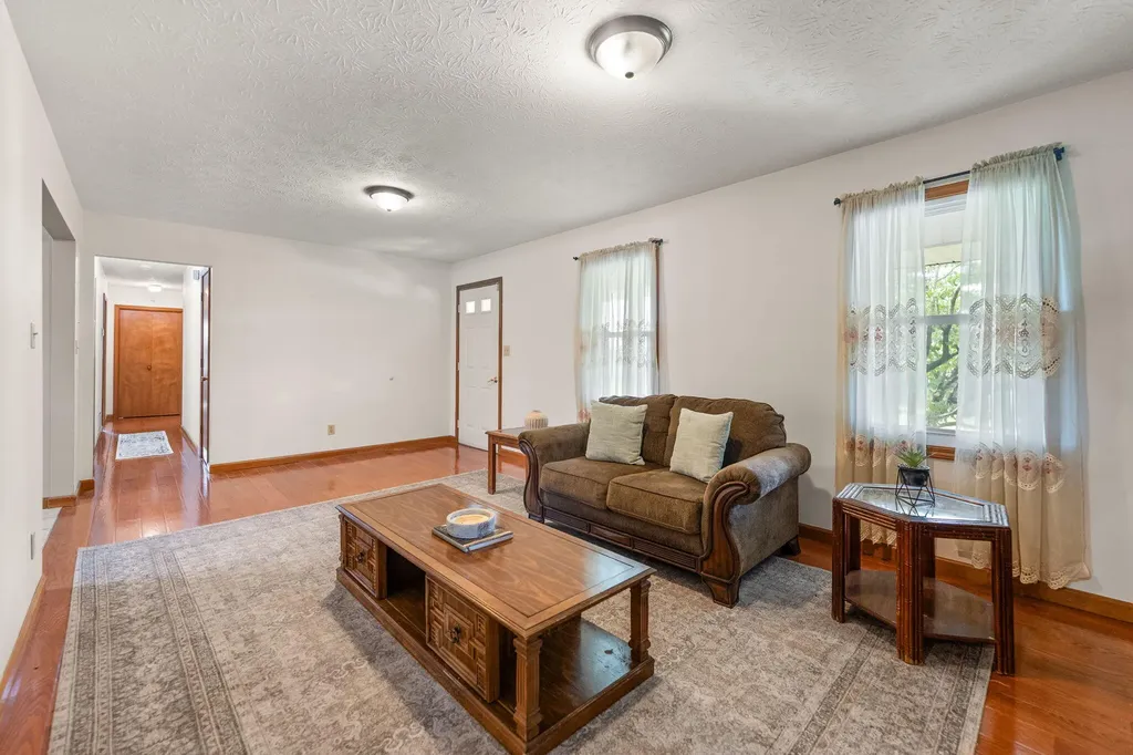 1314 Kit Cowan Road Somerset KY 42501