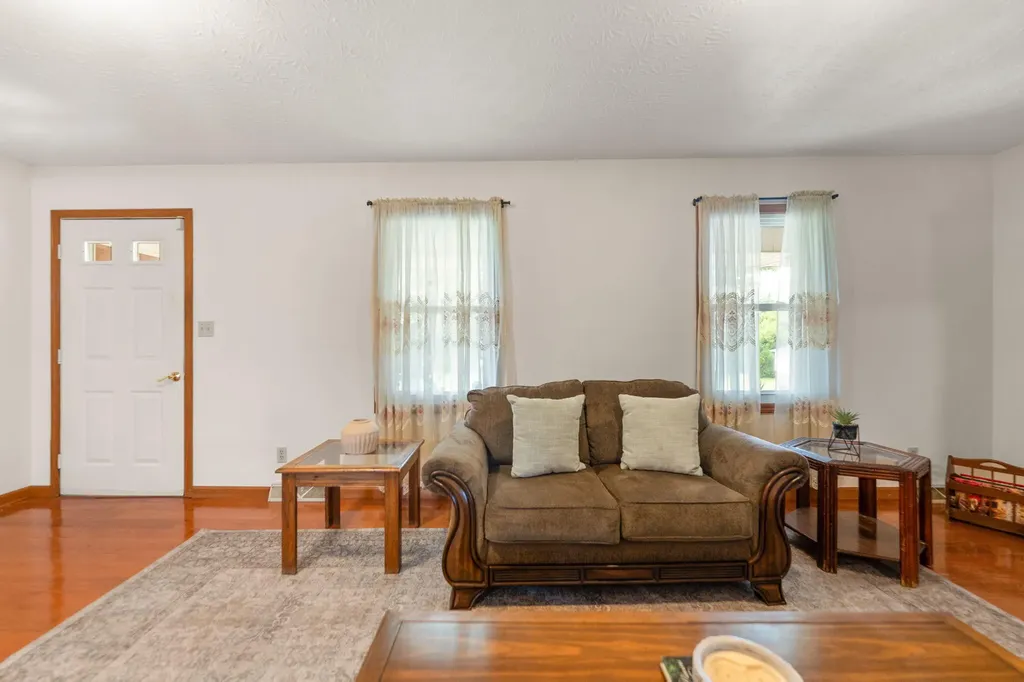1314 Kit Cowan Road Somerset KY 42501