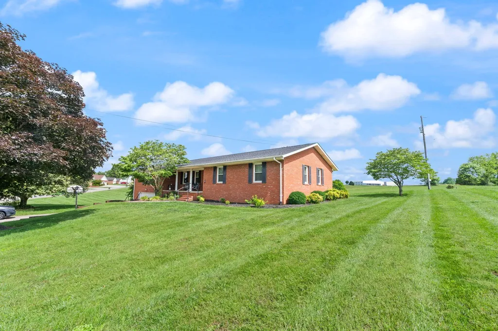 1314 Kit Cowan Road Somerset KY 42501
