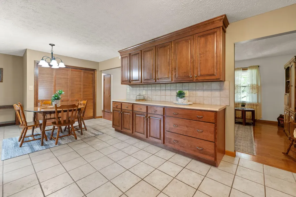 1314 Kit Cowan Road Somerset KY 42501