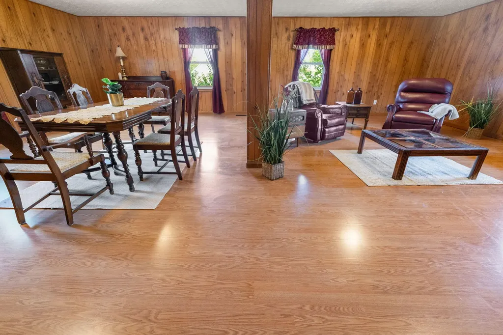 1314 Kit Cowan Road Somerset KY 42501