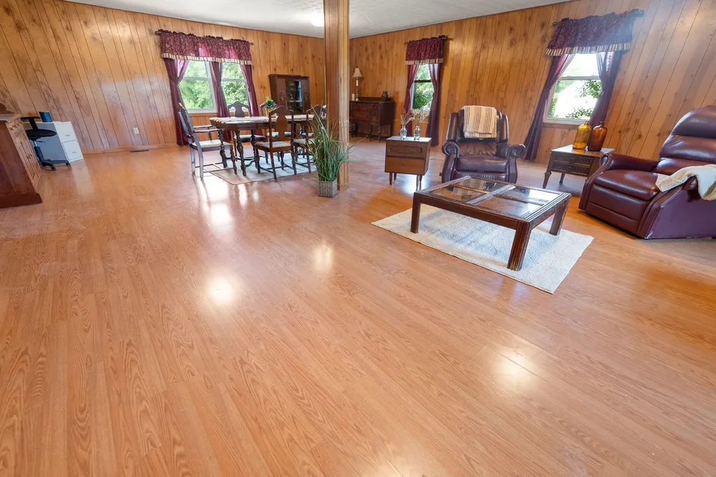 1314 Kit Cowan Road Somerset KY 42501