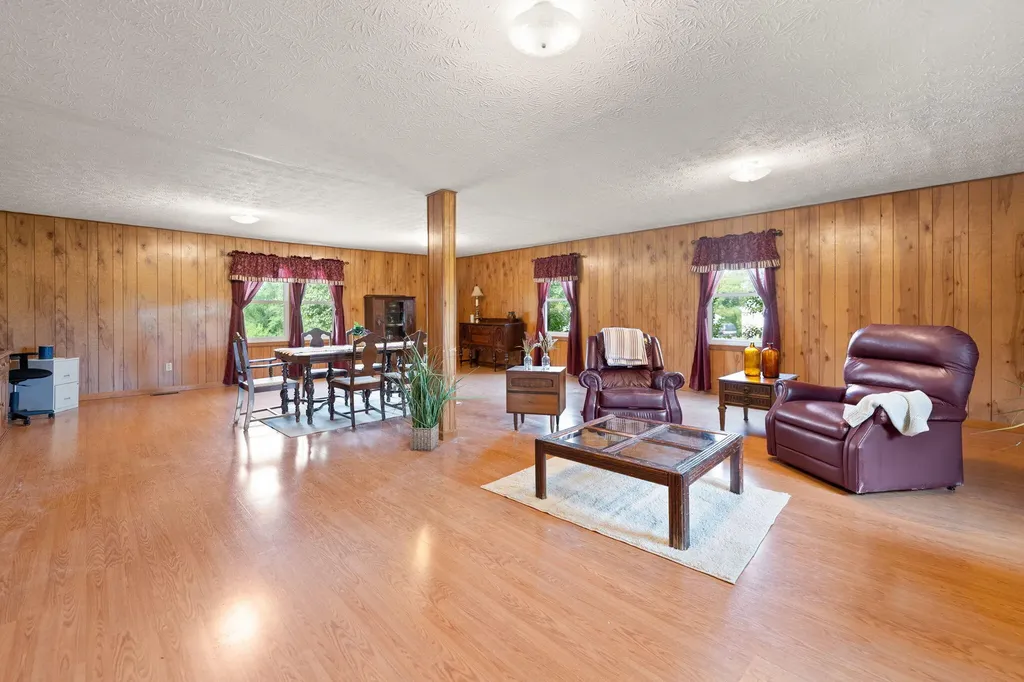 1314 Kit Cowan Road Somerset KY 42501