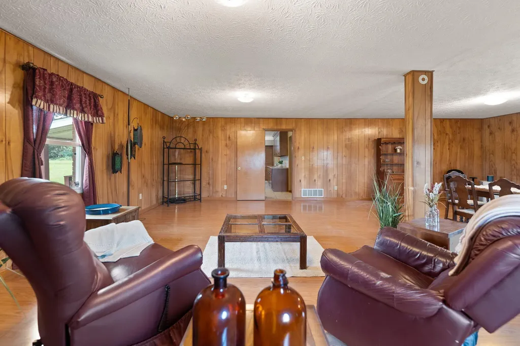 1314 Kit Cowan Road Somerset KY 42501