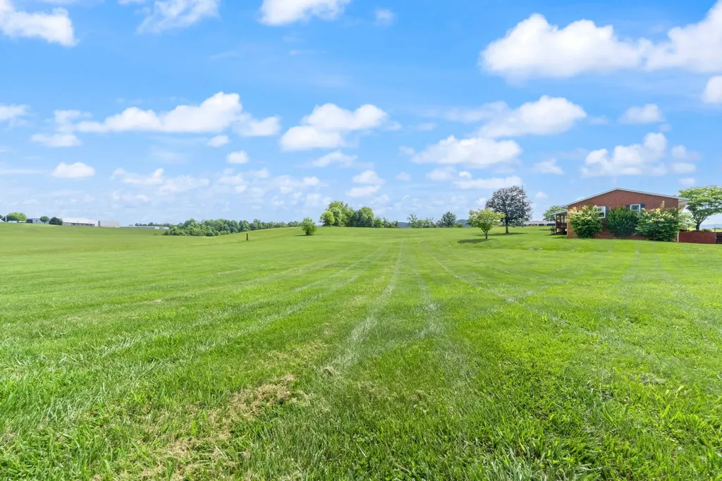 1314 Kit Cowan Road Somerset KY 42501