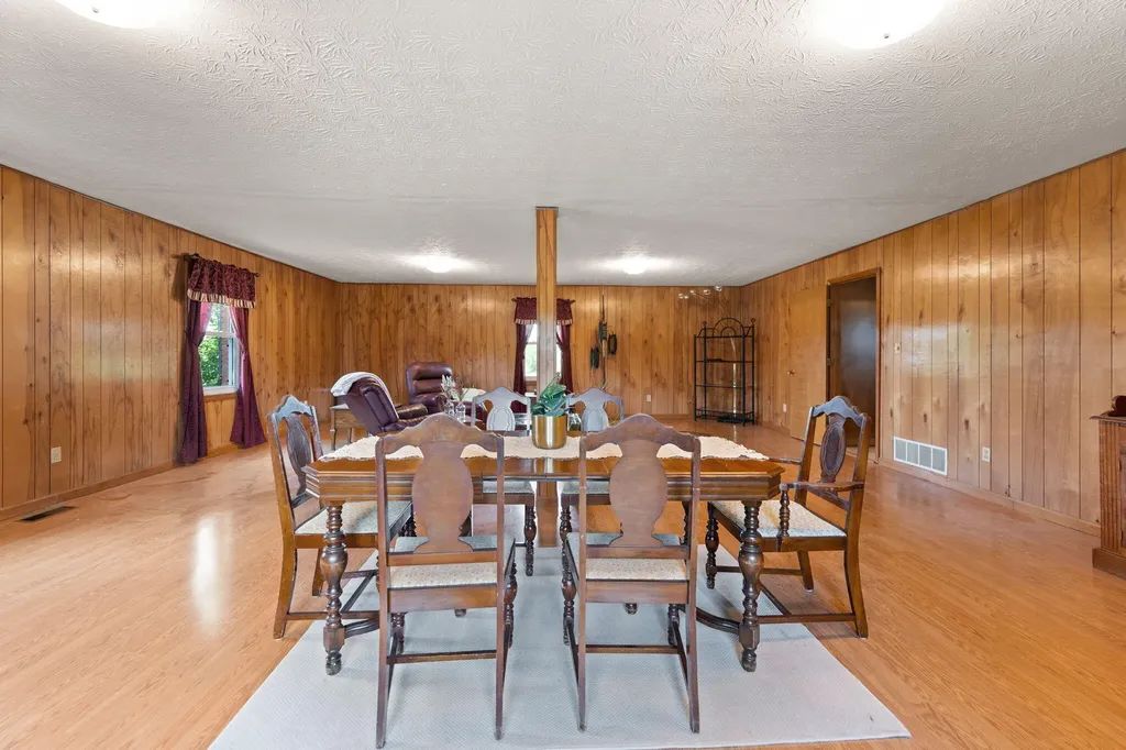 1314 Kit Cowan Road Somerset KY 42501
