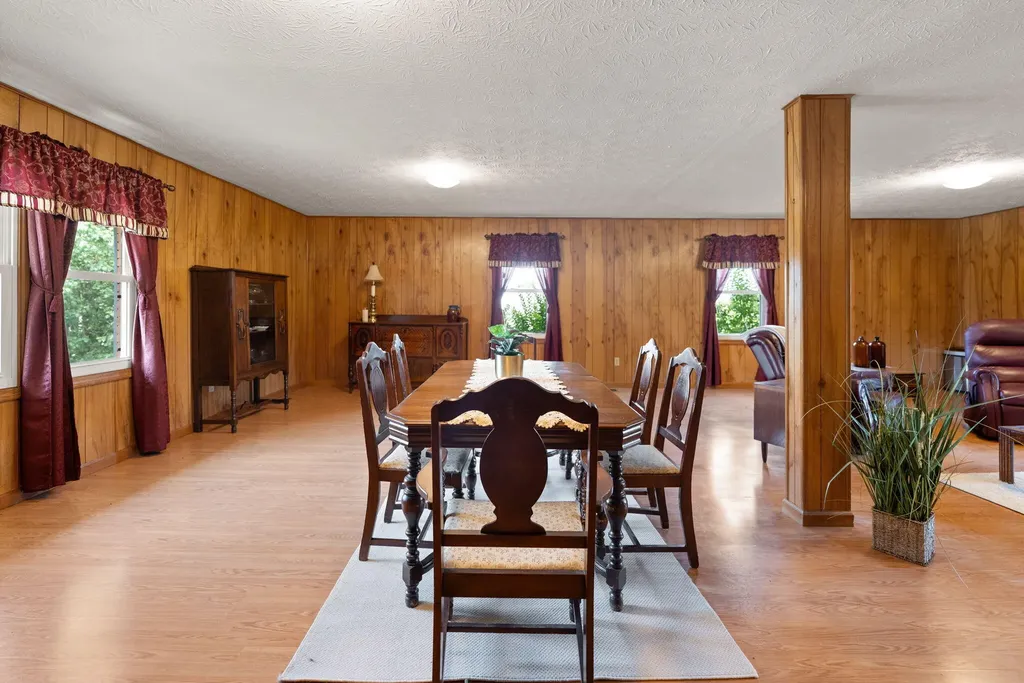1314 Kit Cowan Road Somerset KY 42501