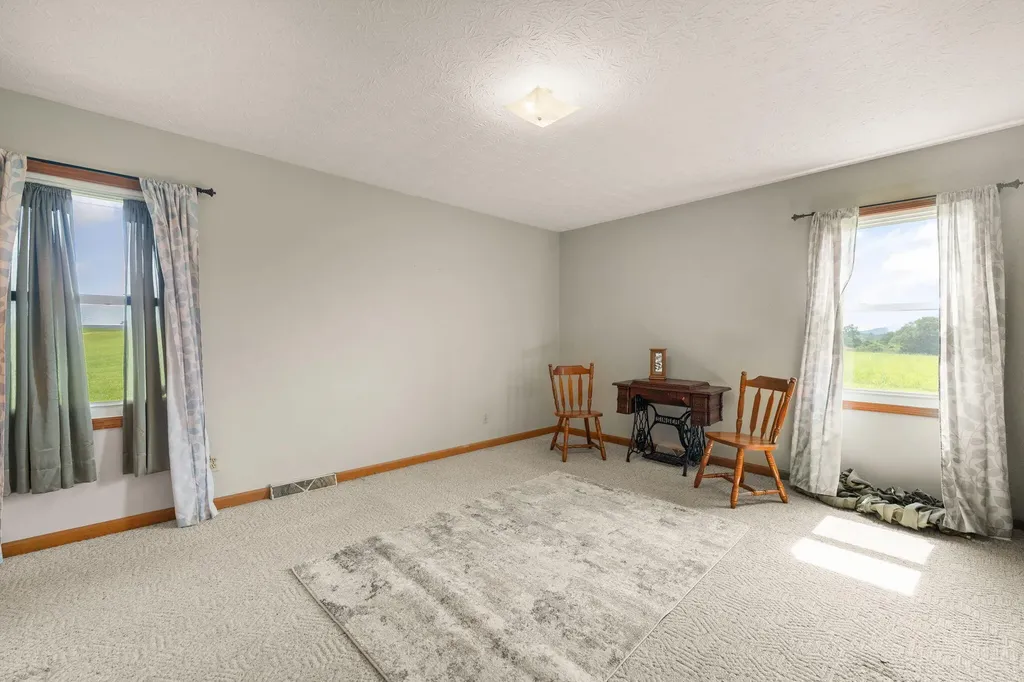 1314 Kit Cowan Road Somerset KY 42501