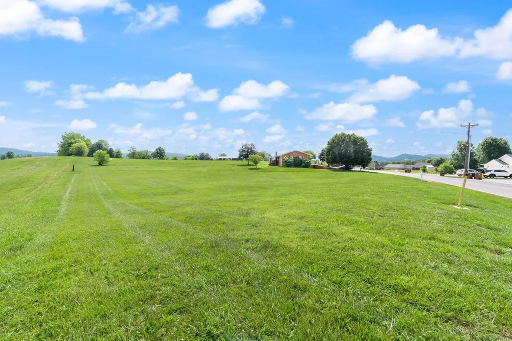 1314 Kit Cowan Road Somerset KY 42501