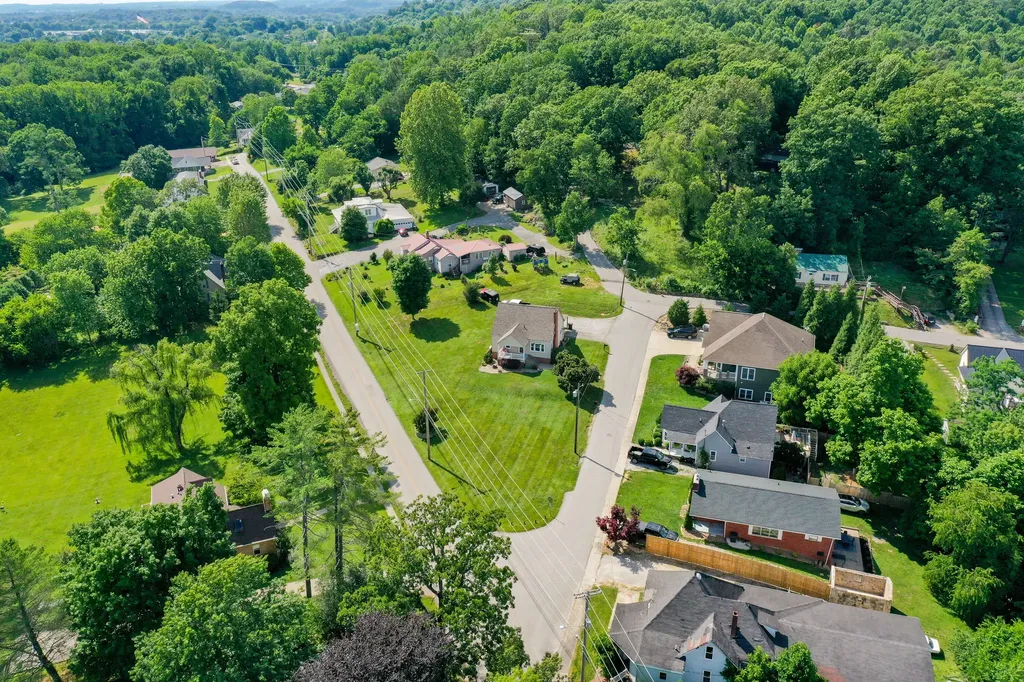 109 Parman Street London KY 40741