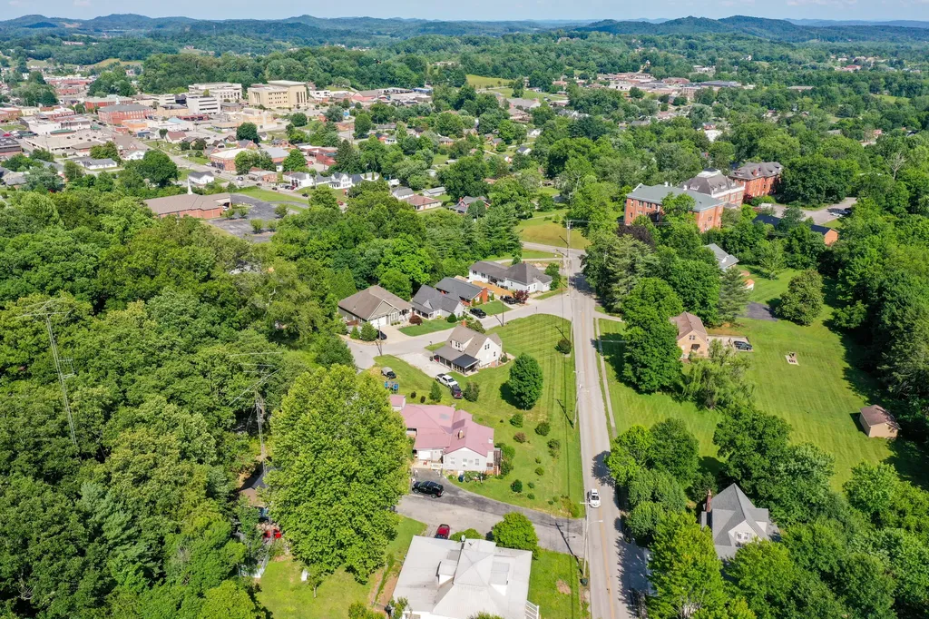 109 Parman Street London KY 40741