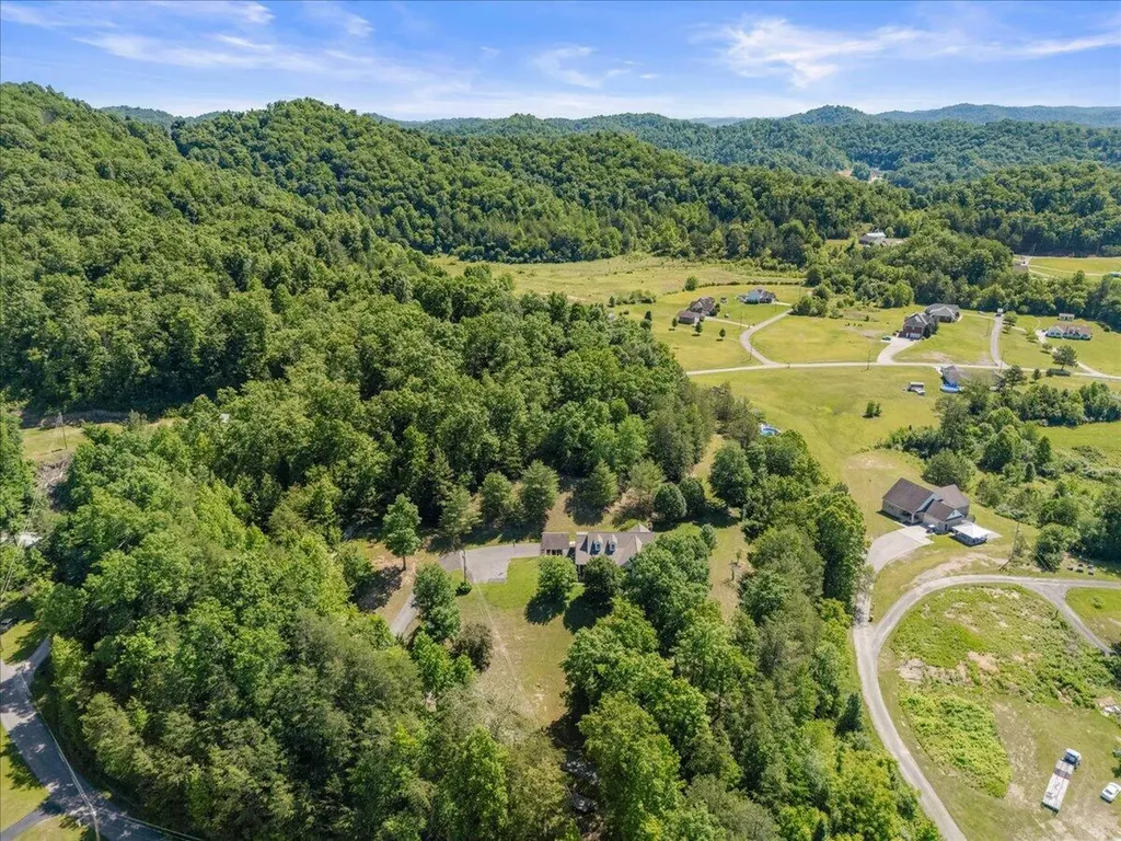 342 Jarve Hollow Road Manchester KY 40962