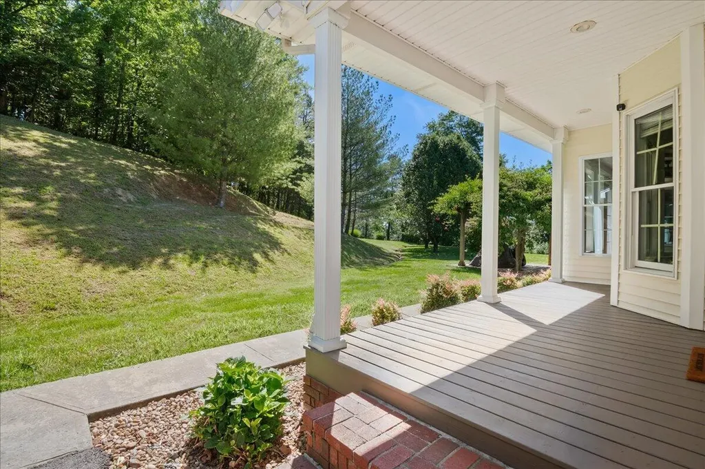 342 Jarve Hollow Road Manchester KY 40962