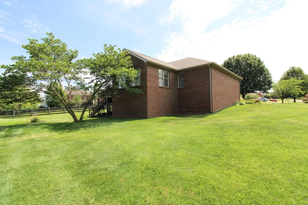 1143 Southern Hills Drive Richmond KY 40475