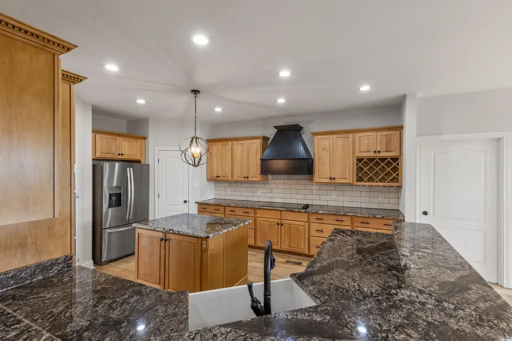 5121 Jacks Creek Pike Lexington KY 40515