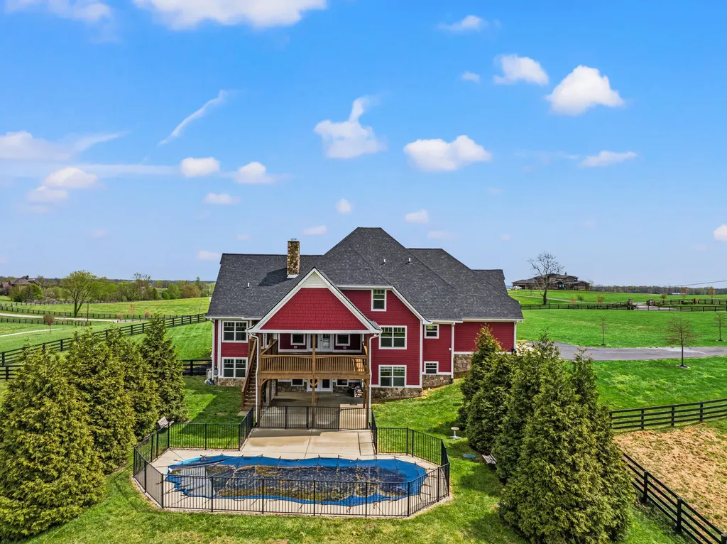 5121 Jacks Creek Pike Lexington KY 40515