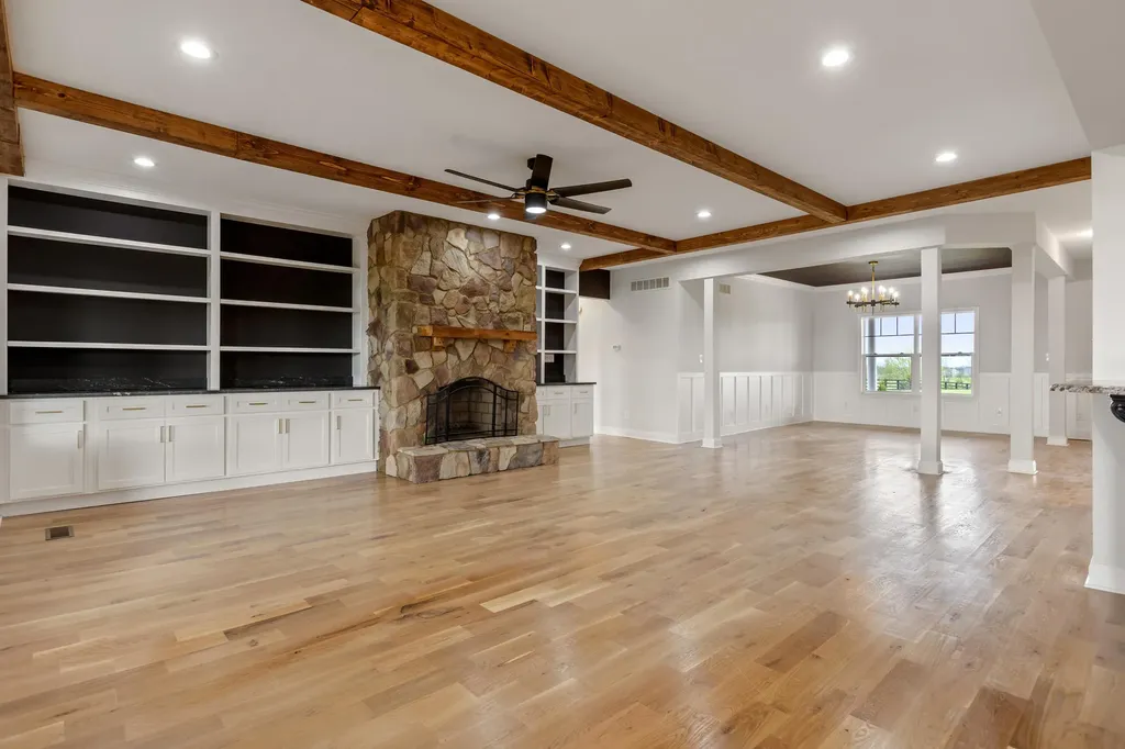5121 Jacks Creek Pike Lexington KY 40515
