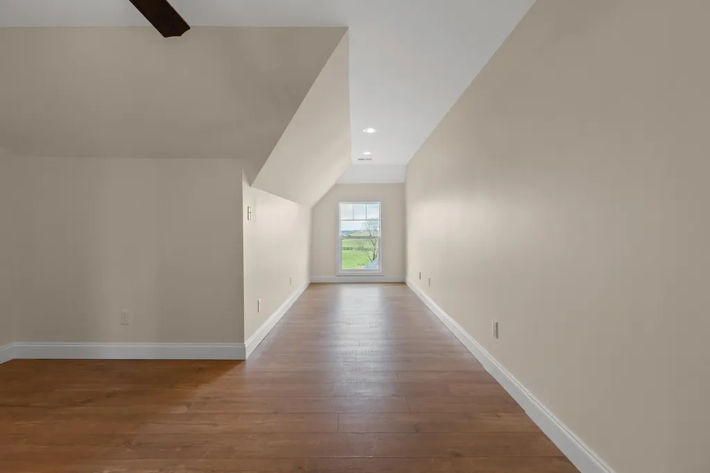 5121 Jacks Creek Pike Lexington KY 40515