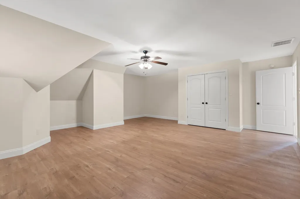 5121 Jacks Creek Pike Lexington KY 40515