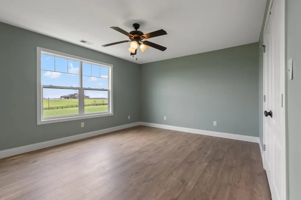 5121 Jacks Creek Pike Lexington KY 40515