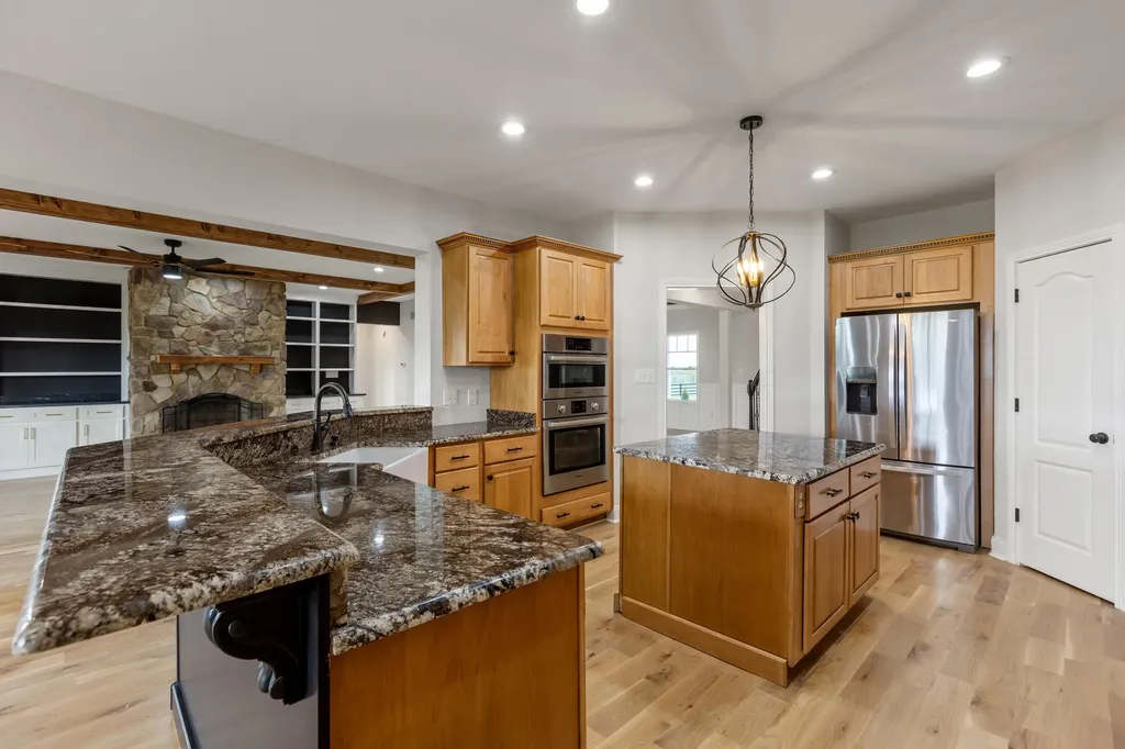 5121 Jacks Creek Pike Lexington KY 40515