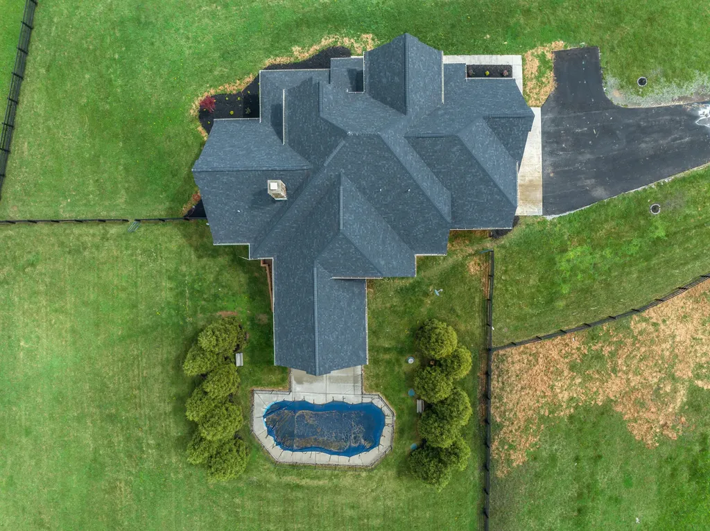 5121 Jacks Creek Pike Lexington KY 40515