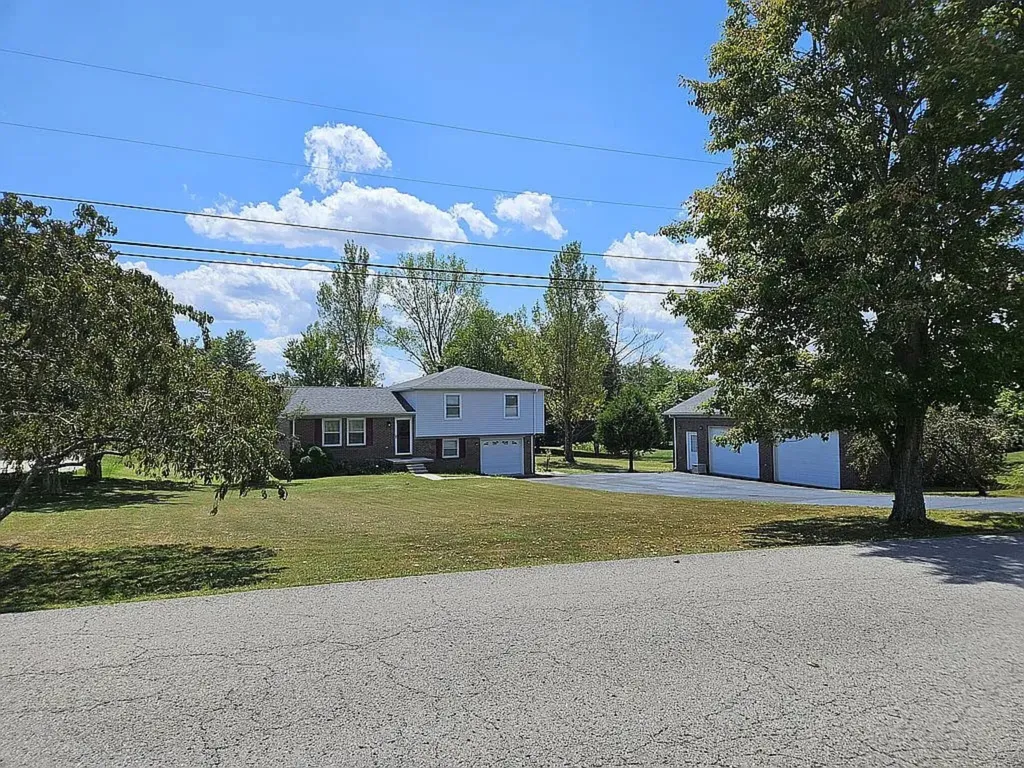 355 Smith Lane Berea KY 40403