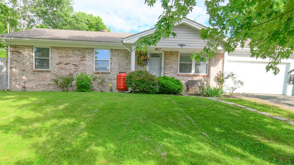 745 Ellerson Drive Harrodsburg KY 40330