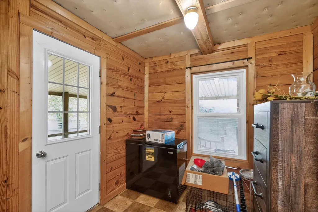 978 State Highway 1064 Woodbine KY 40771