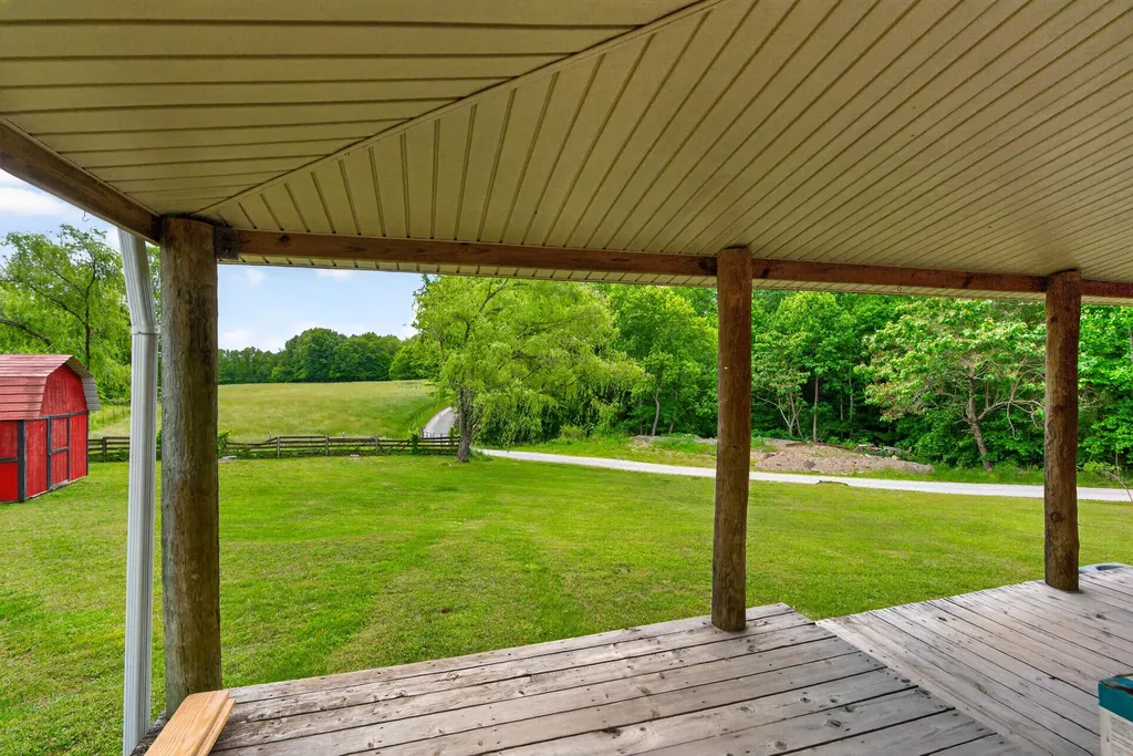 978 State Highway 1064 Woodbine KY 40771