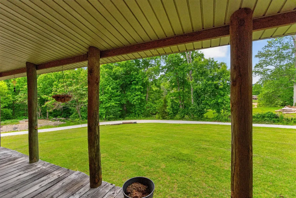 978 State Highway 1064 Woodbine KY 40771