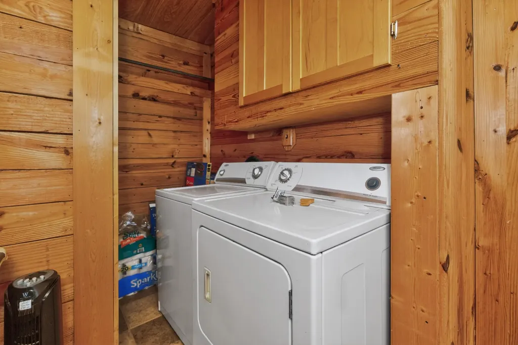 978 State Highway 1064 Woodbine KY 40771