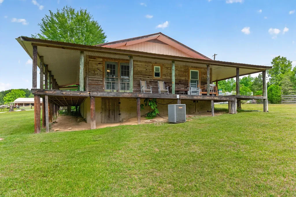 978 State Highway 1064 Woodbine KY 40771