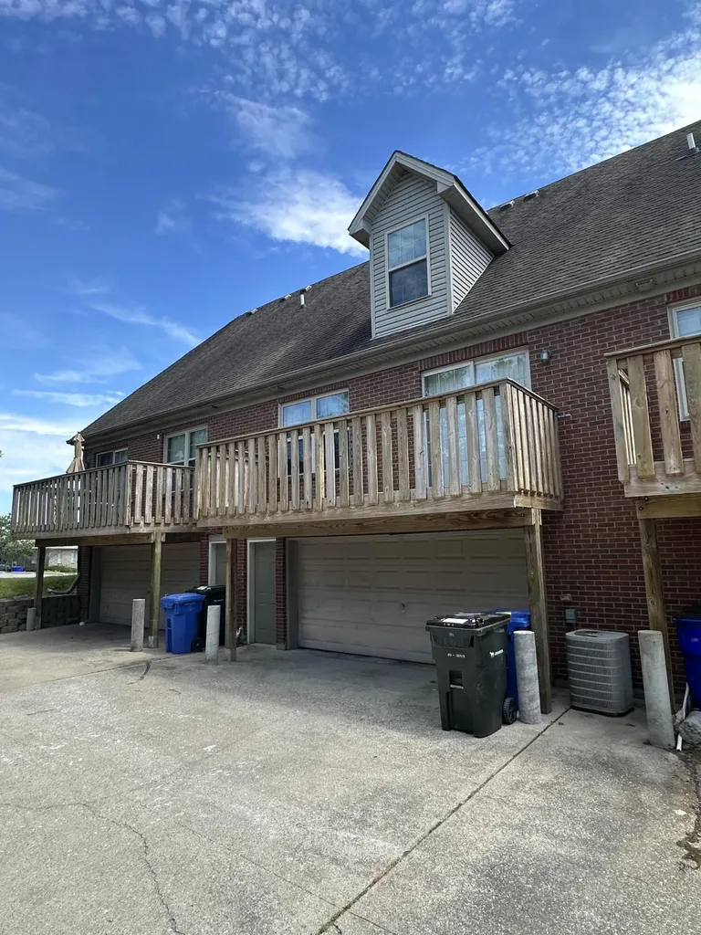 1087 Duval Street Lexington KY 40515