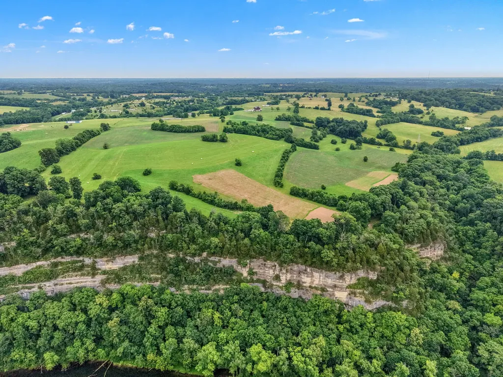 3749 High Bridge Road Lancaster KY 40444