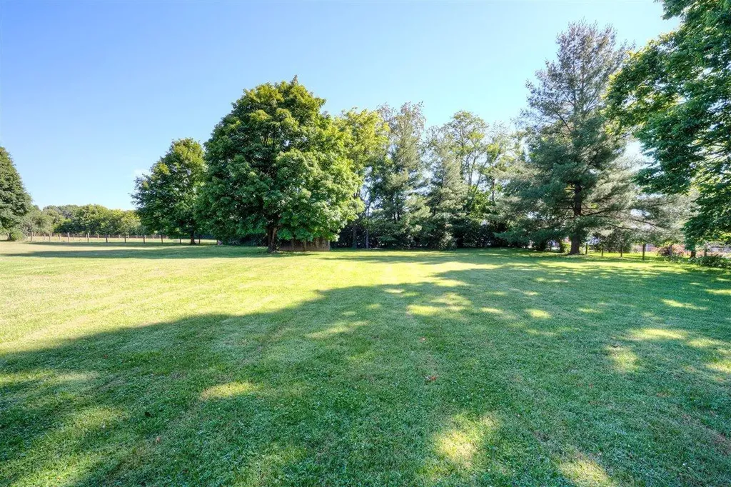 130 Schoolhouse Road Frankfort KY 40601