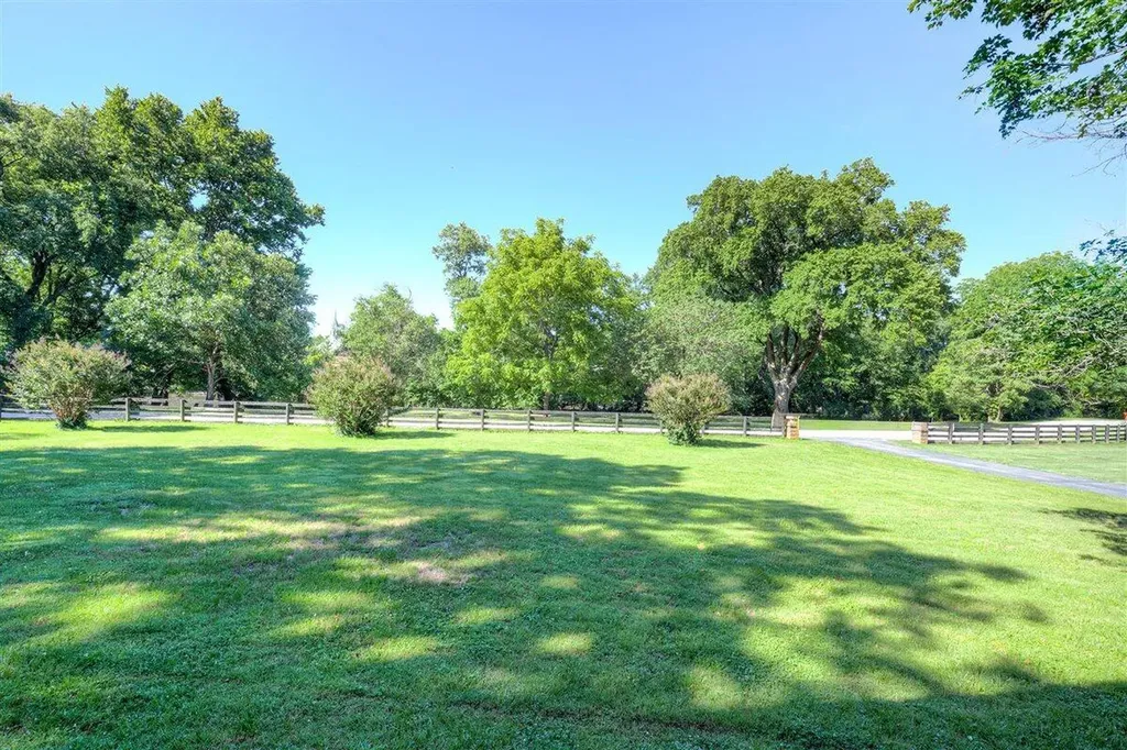 130 Schoolhouse Road Frankfort KY 40601