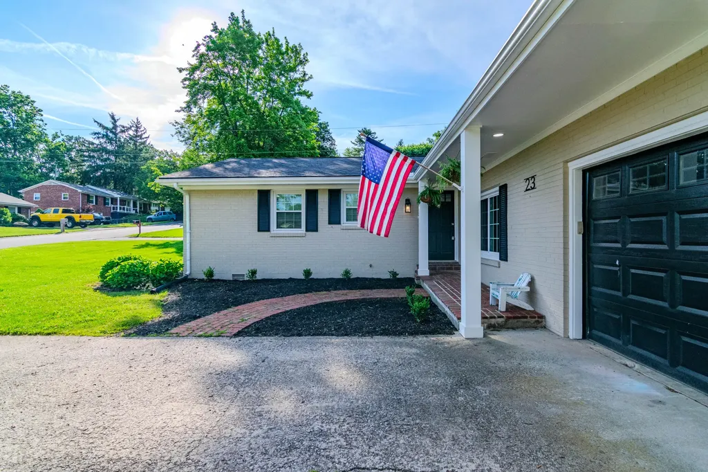 23 Windridge Drive Winchester KY 40391