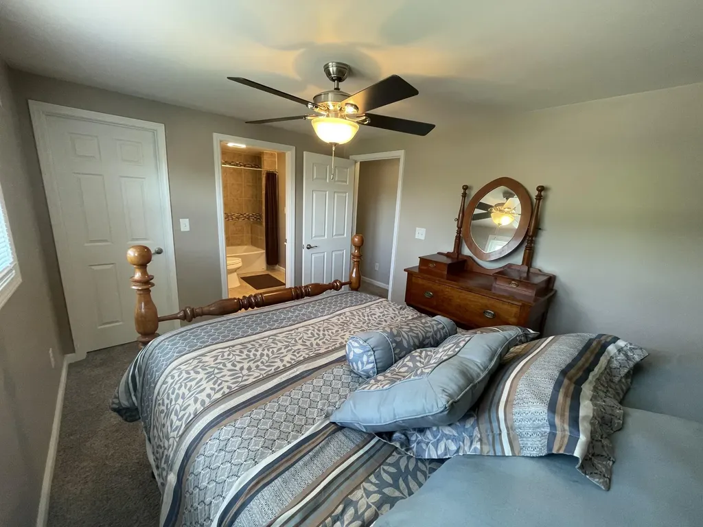 4417 Sussex Court Louisville KY 40241