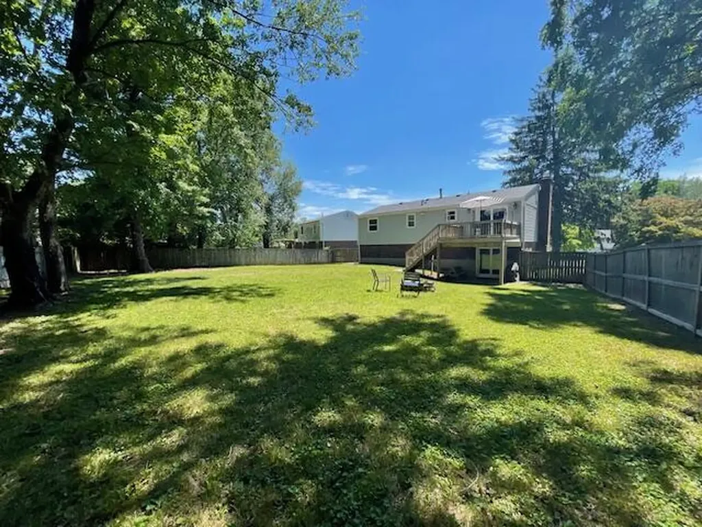 4417 Sussex Court Louisville KY 40241
