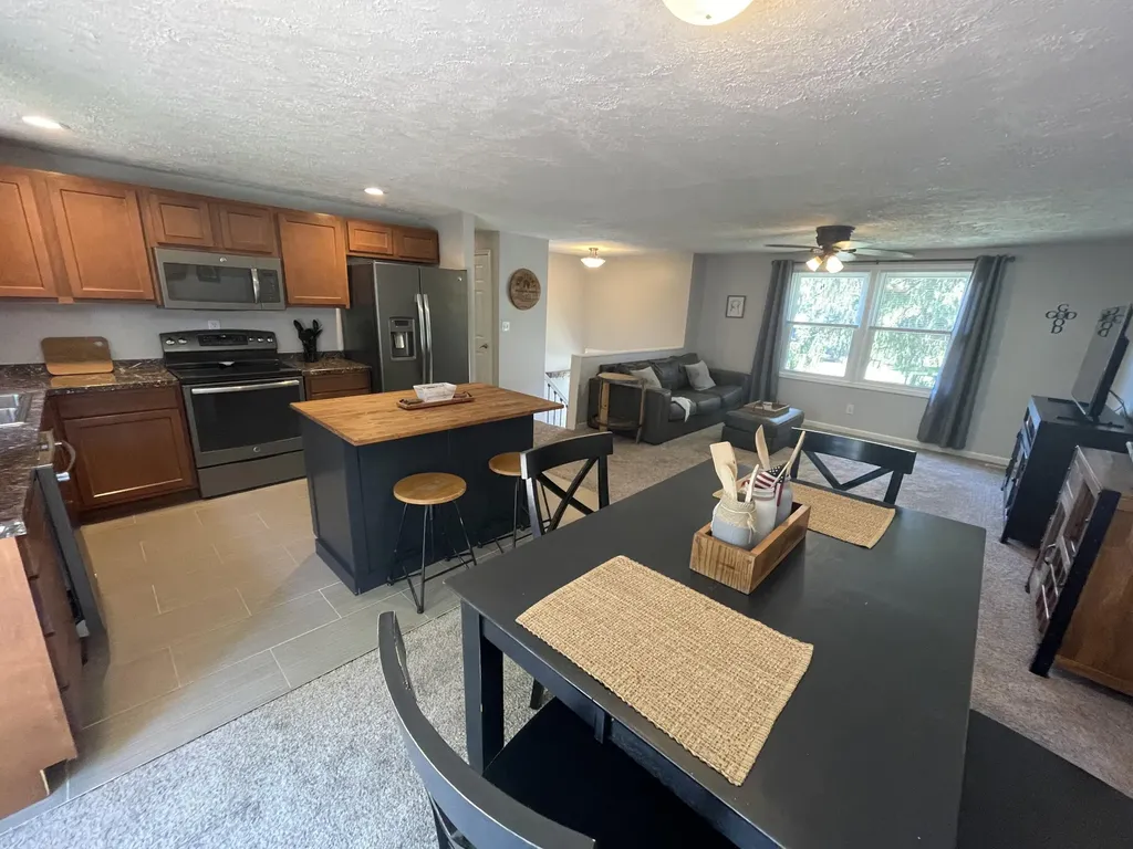 4417 Sussex Court Louisville KY 40241