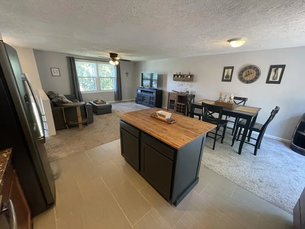 4417 Sussex Court Louisville KY 40241