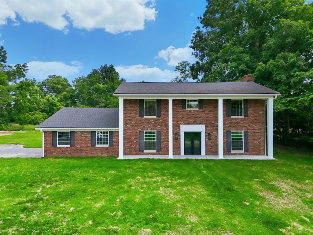 315 Pin Oak Drive Lawrenceburg KY 40342
