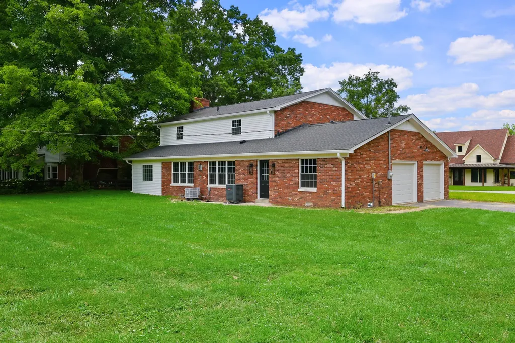 315 Pin Oak Drive Lawrenceburg KY 40342