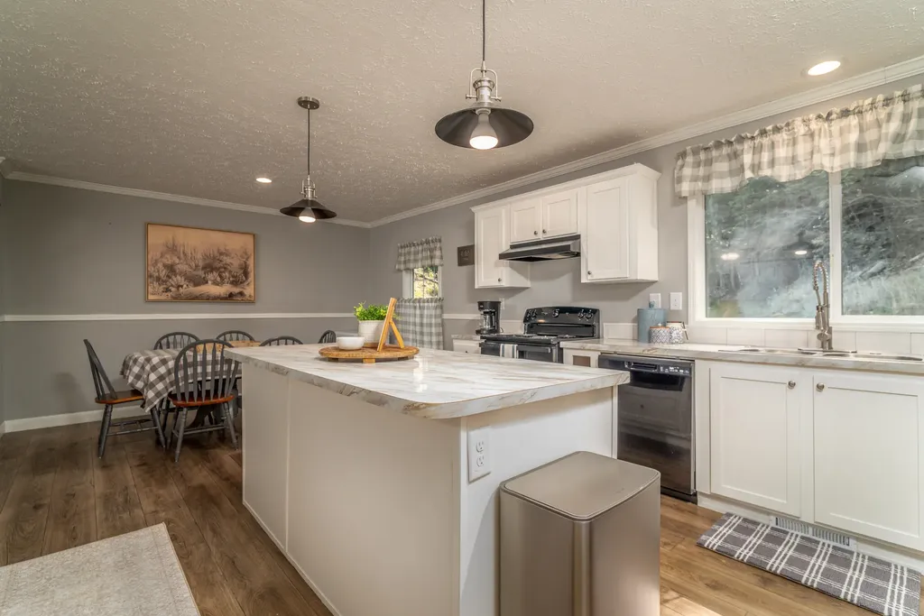 3750 Hunting Creek Road KY
