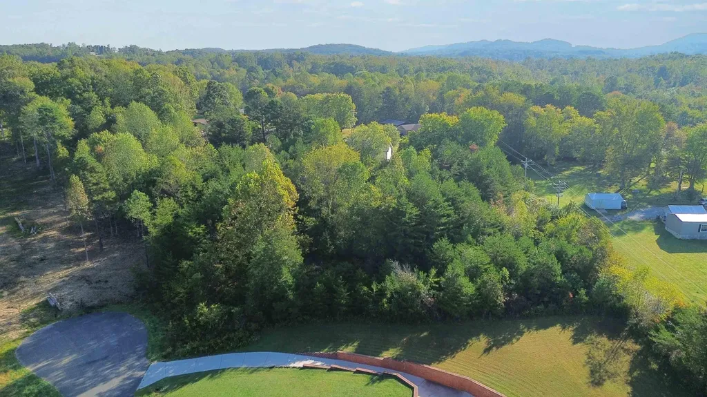 3 Winwood Trail Corbin KY 40701