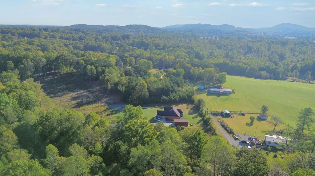3 Winwood Trail Corbin KY 40701